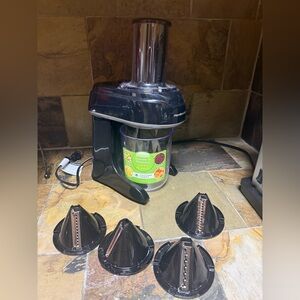 Hamilton Beach Spiralizer with Green Label